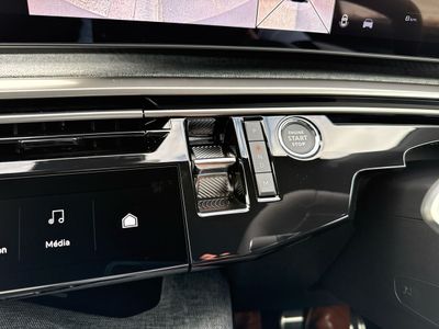 2025 Peugeot 5008