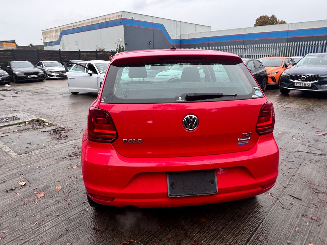 2015 Volkswagen Polo