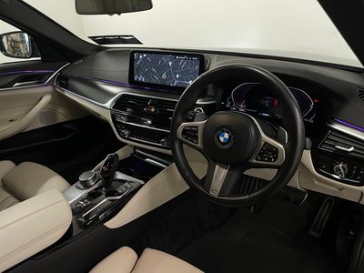 2022 BMW 5 Series