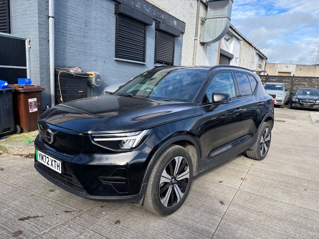2023 Volvo XC40
