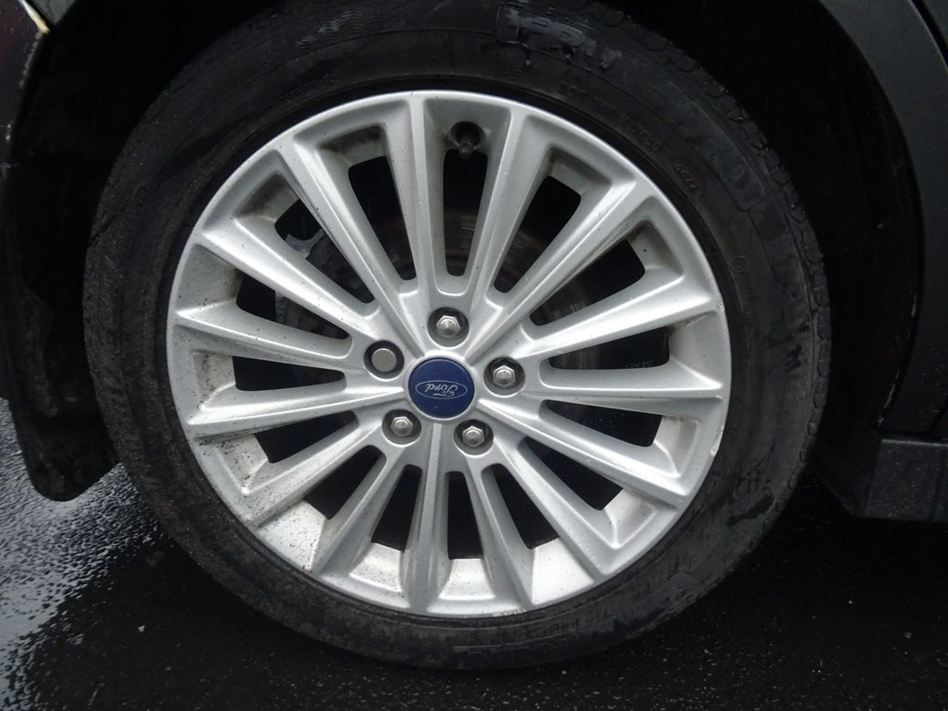 2017 Ford Grand C-Max