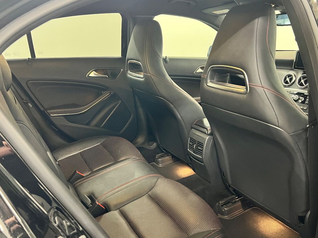 2014 Mercedes-Benz A 180