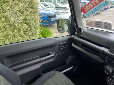 2025 Suzuki Jimny