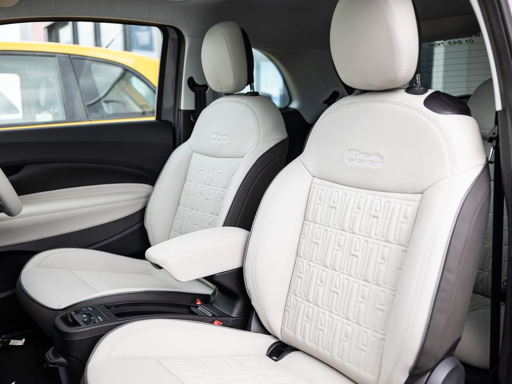 2025 Fiat 500e