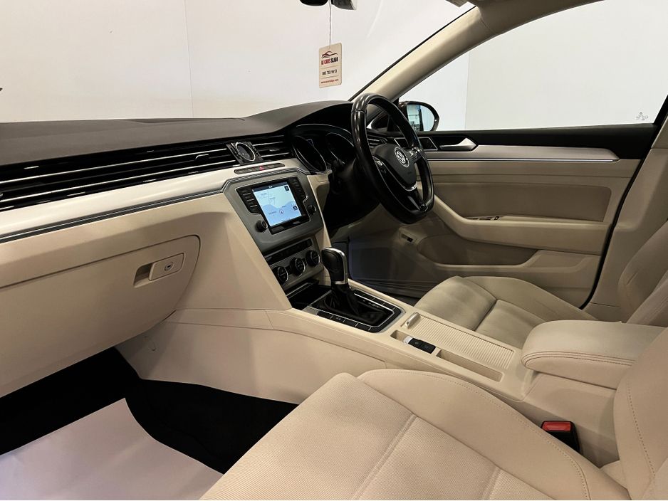 2019 Volkswagen Passat