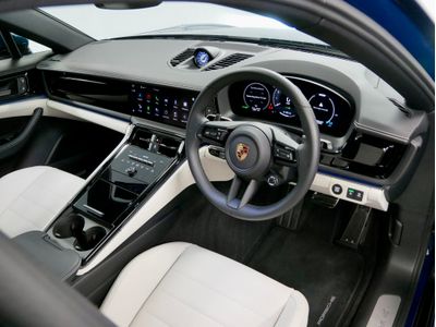 2025 Porsche Panamera