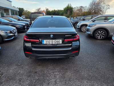 2023 BMW 530