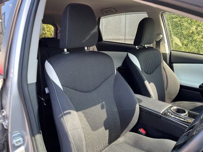 2019 Toyota Prius Alpha