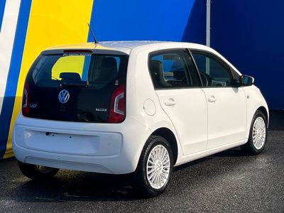 2016 Volkswagen up!