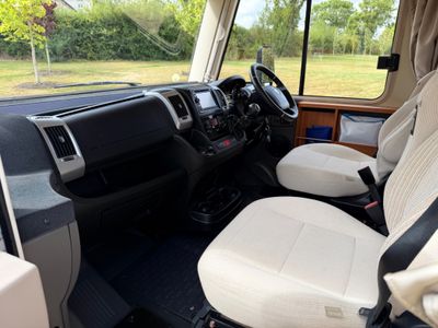 2015 HYMER  EXSIS- I EX 698 