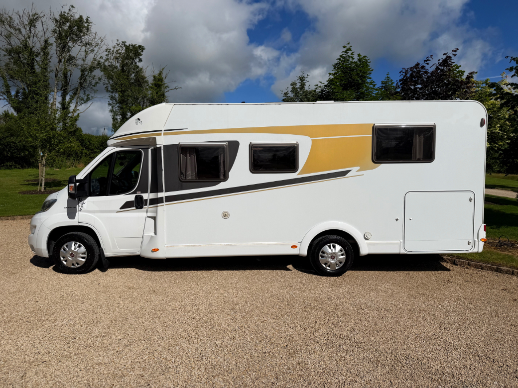 2018 CARADO  T449 LOW PROFILE L.H.D AUTO 