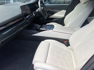 2025 BMW 5 Series