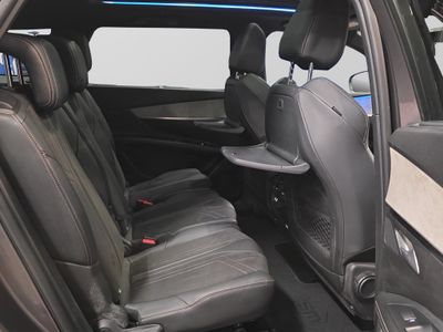 2021 Peugeot 5008