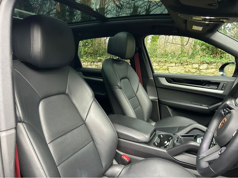 2024 Porsche Cayenne