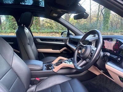 2023 Porsche Cayenne