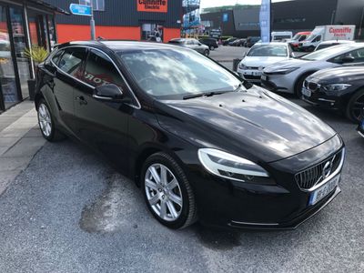 2018 Volvo V40