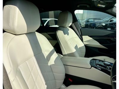 2025 BMW i5