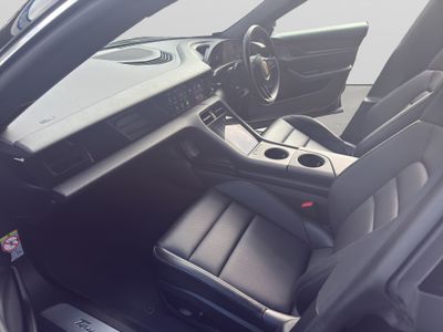 2023 Porsche Taycan
