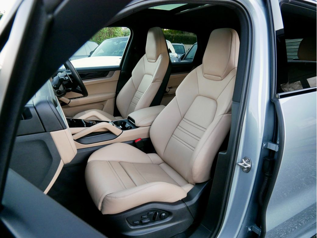 2024 Porsche Cayenne