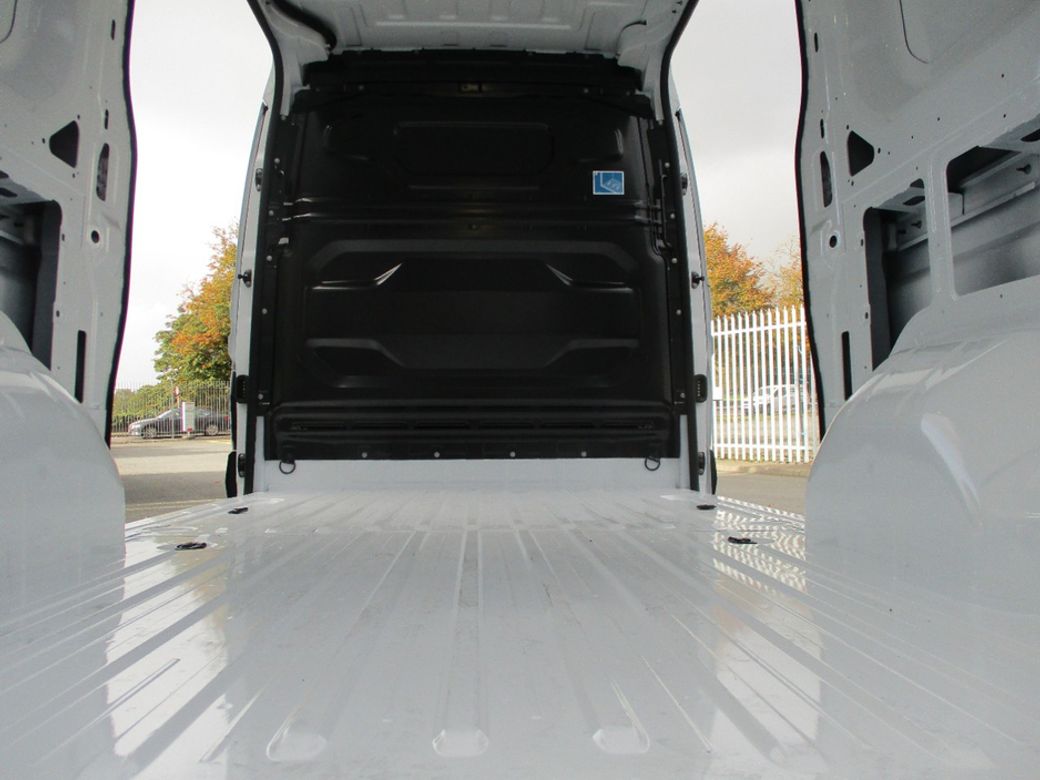 2026 Nissan Interstar
