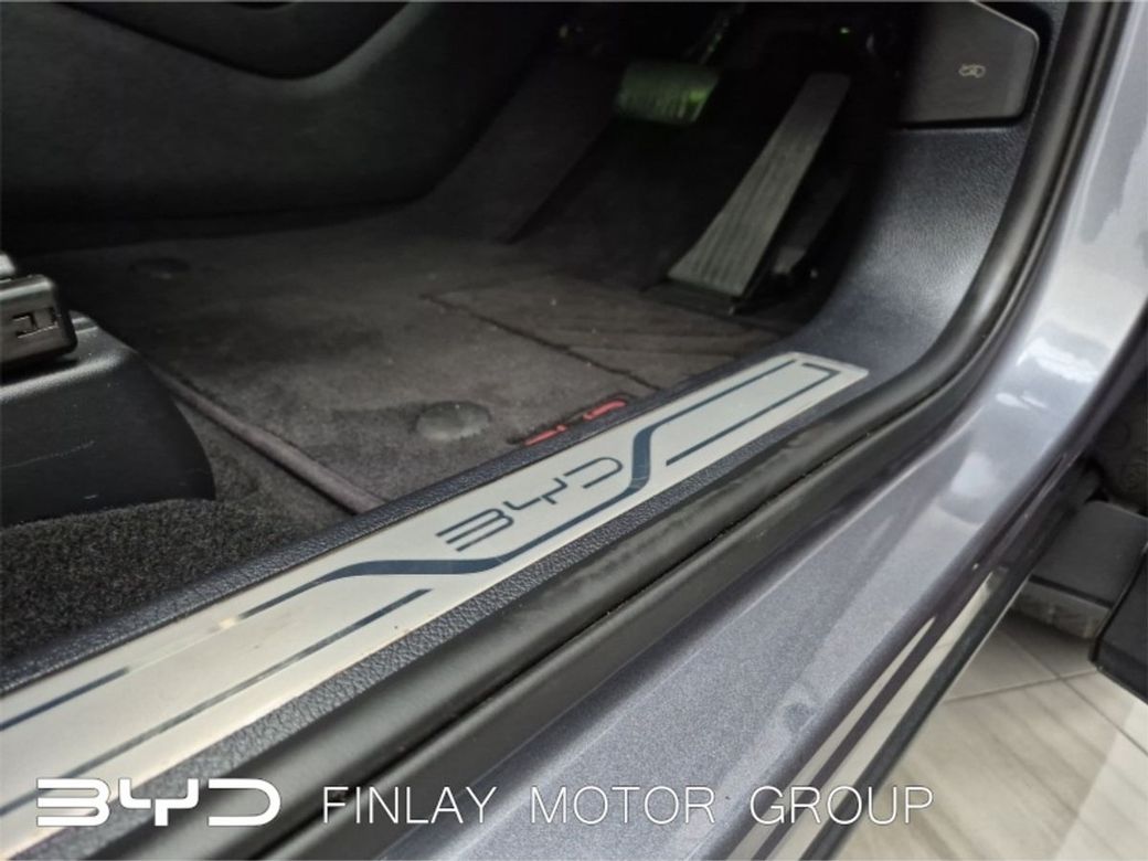 2025 BYD Seal U