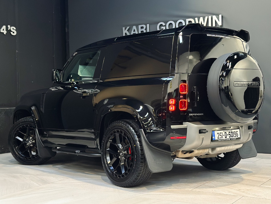 2025 Land Rover Defender