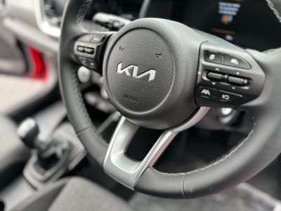 2025 Kia Stonic