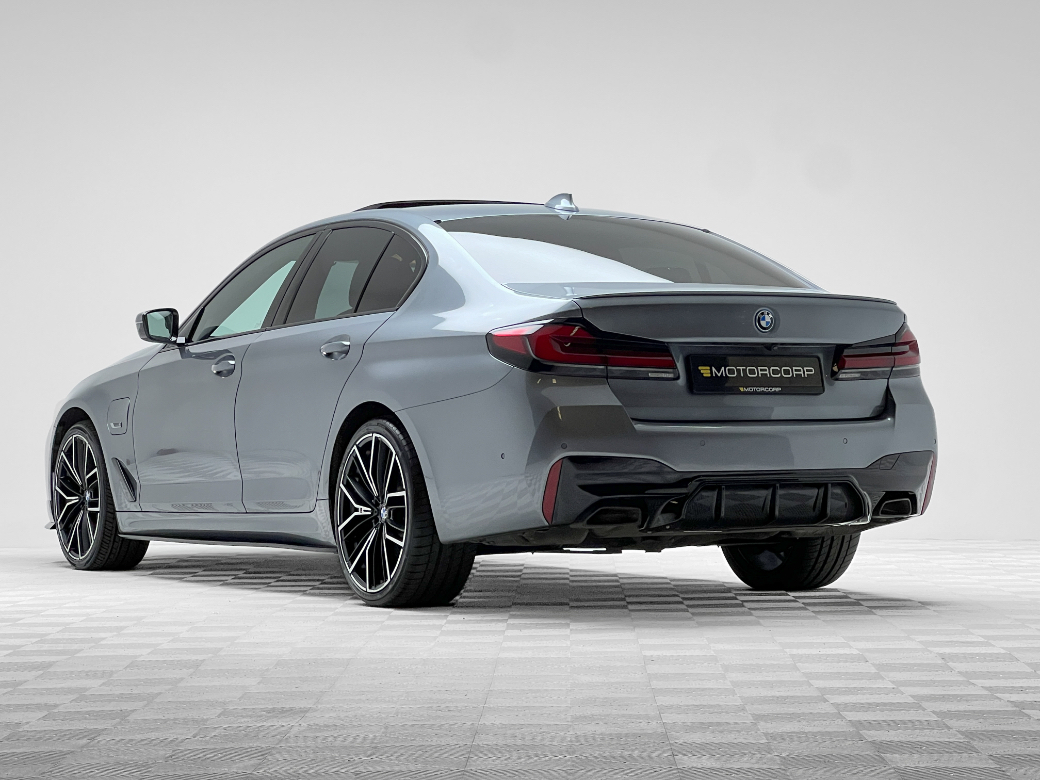2021 BMW 5 Series