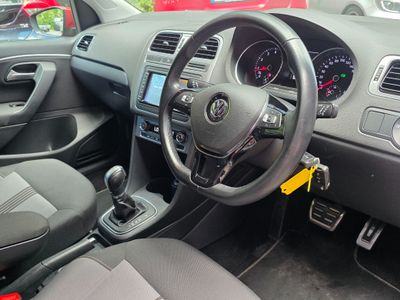2016 Volkswagen Polo