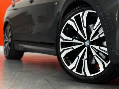 2023 BMW X7