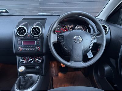2013 Nissan Qashqai +2