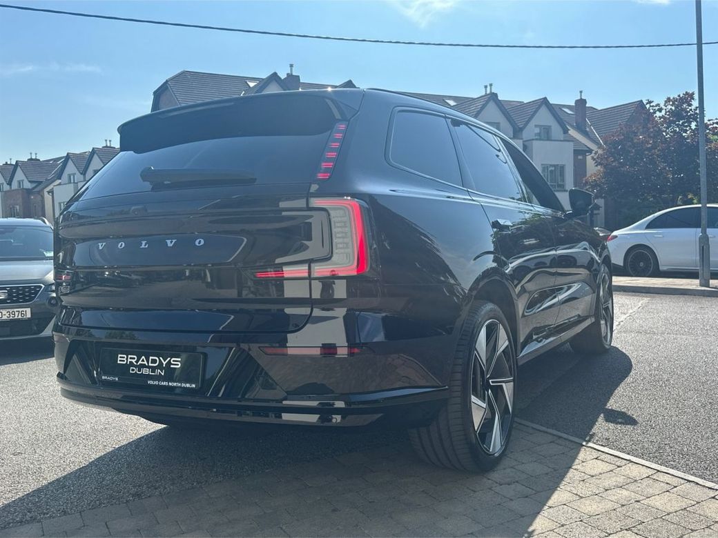 2026 Volvo EX90