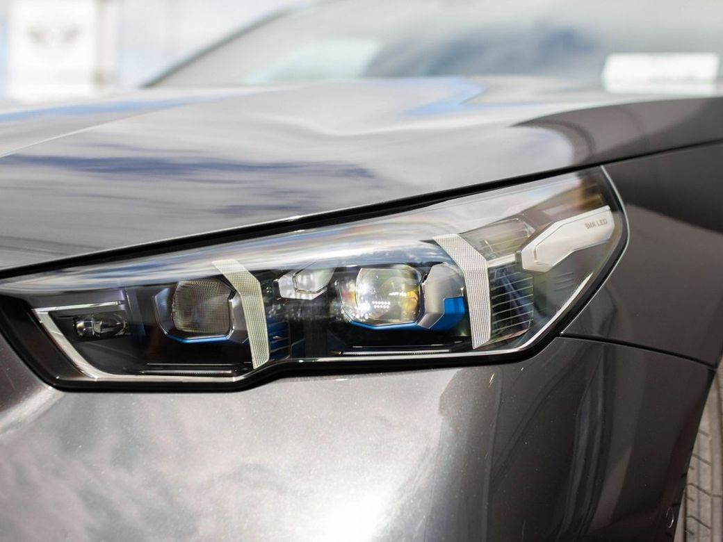2025 BMW i5