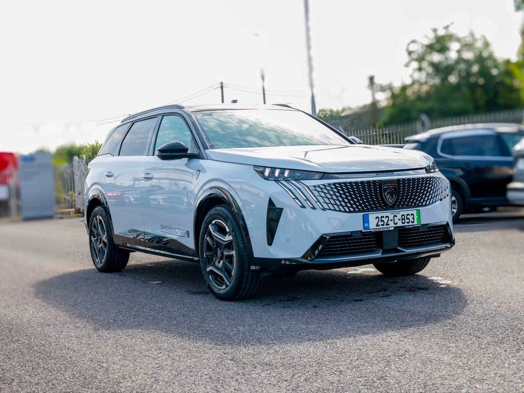 2025 Peugeot 5008