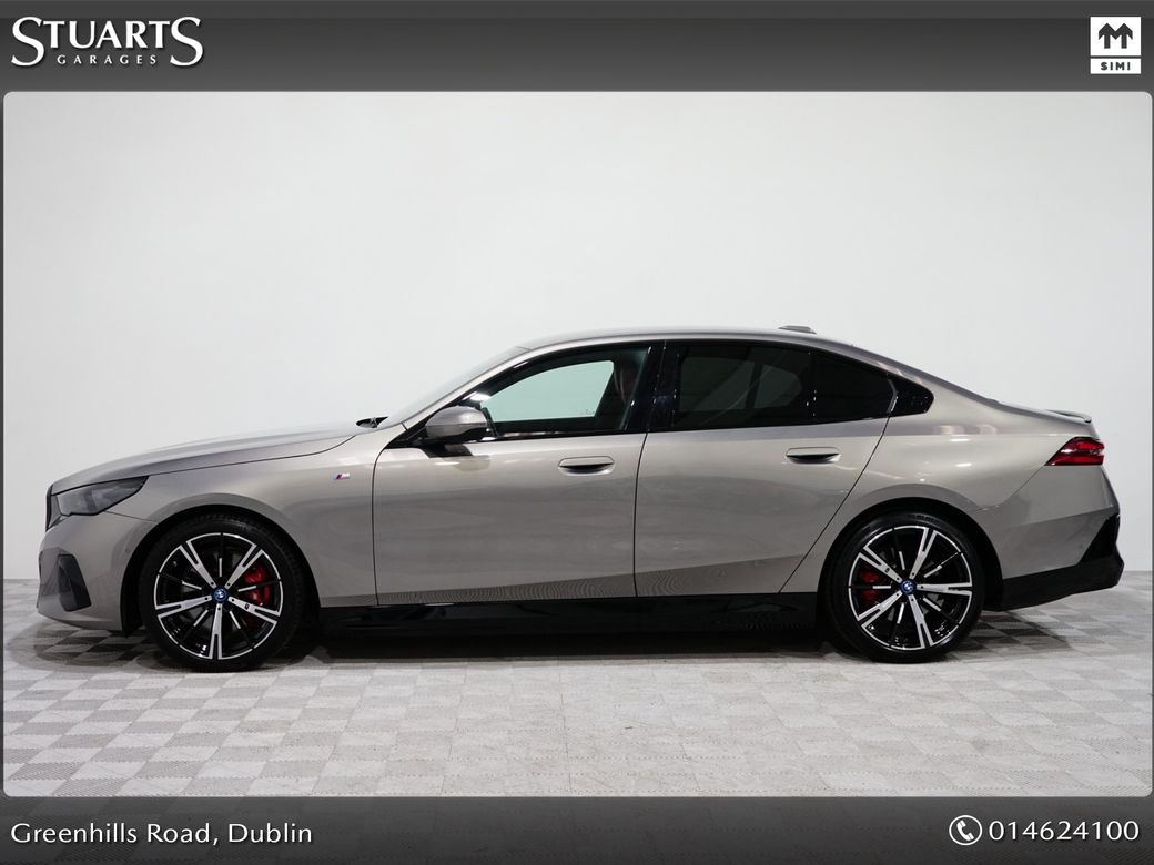 2024 BMW i5