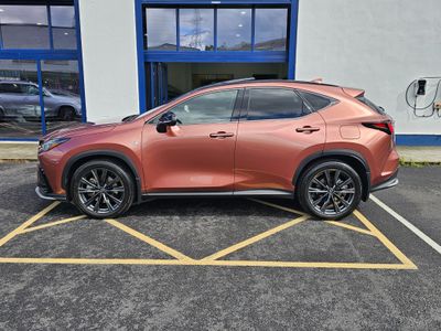 2025 Lexus NX 450H+