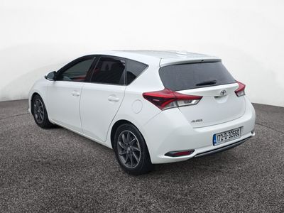 2017 Toyota Auris