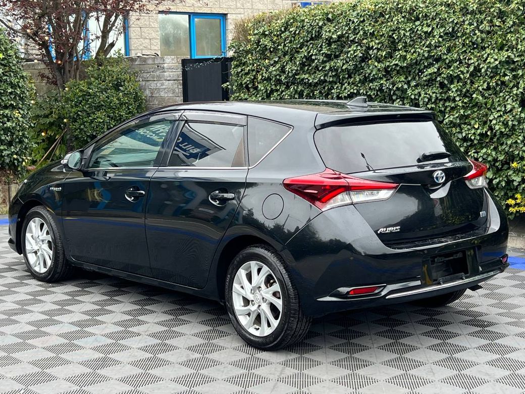 2016 Toyota Auris