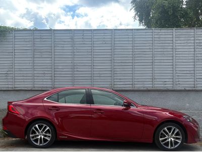 2020 Lexus IS 300h