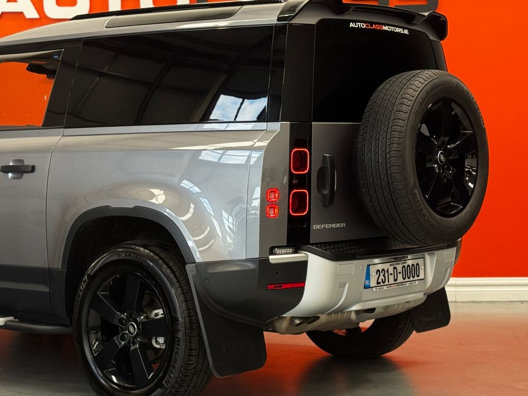 2023 Land Rover Defender