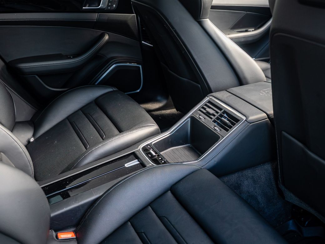 2023 Porsche Panamera