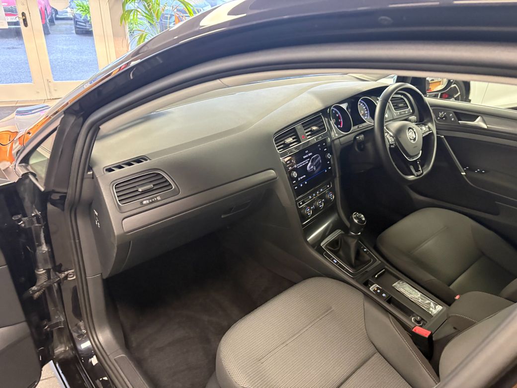 2019 Volkswagen Golf