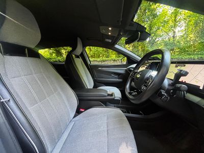 2022 Renault Megane E-Tech