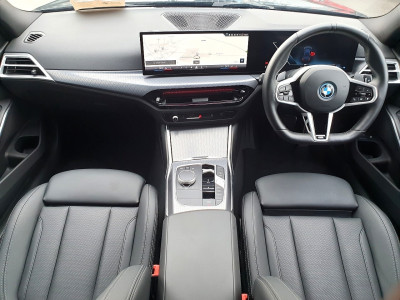 2025 BMW 330