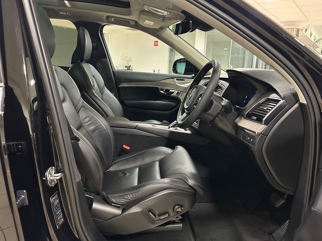 2022 Volvo XC90