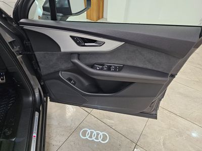2025 Audi SQ7