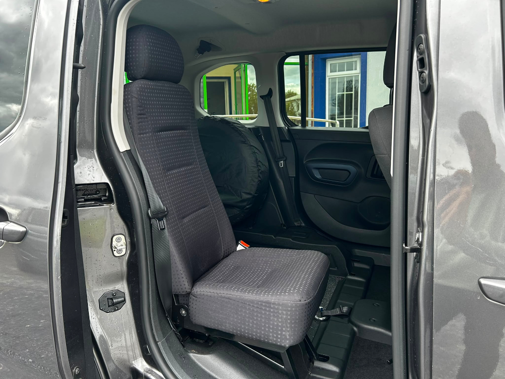 2023 Peugeot Rifter