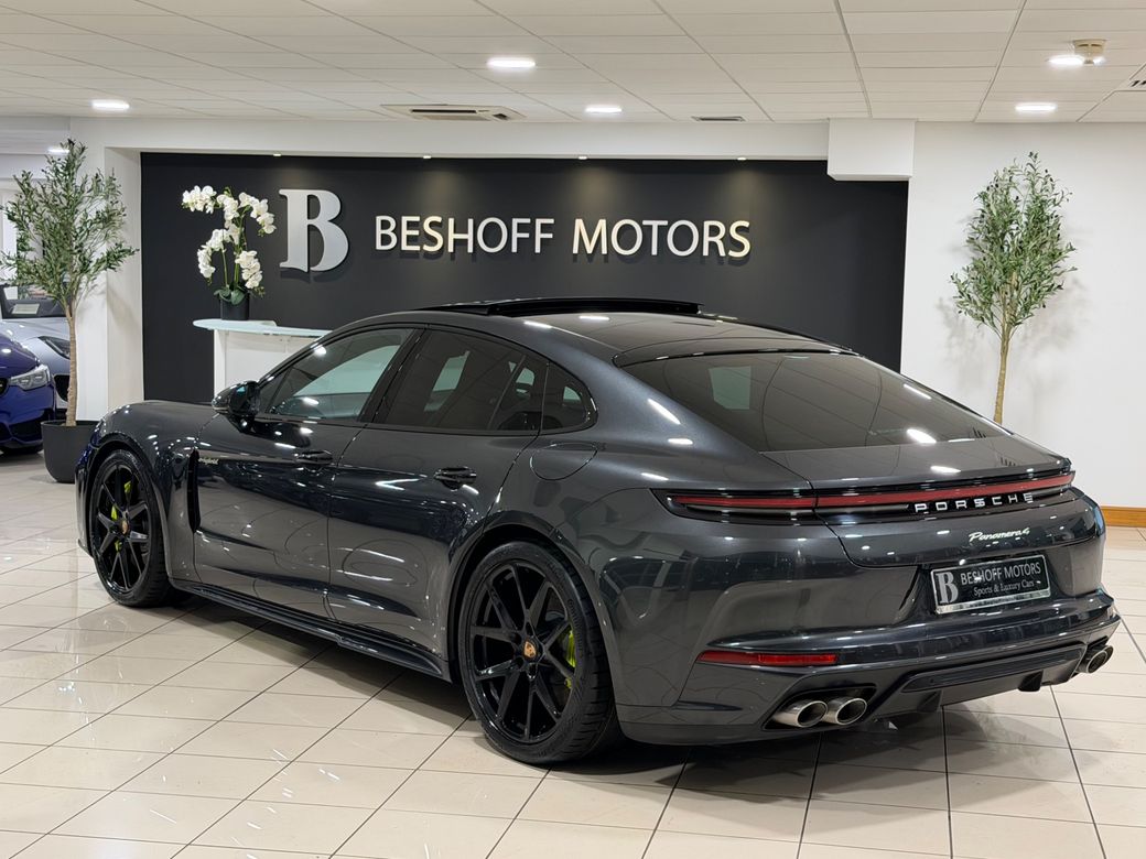 2024 Porsche Panamera