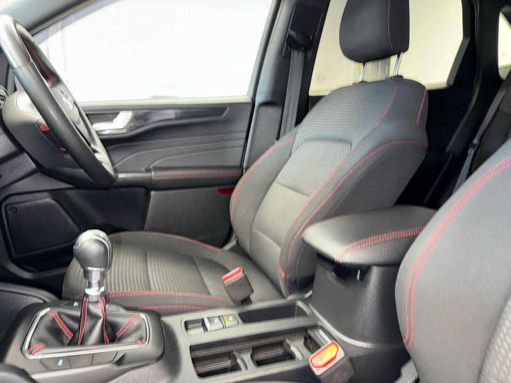 2022 Ford Kuga
