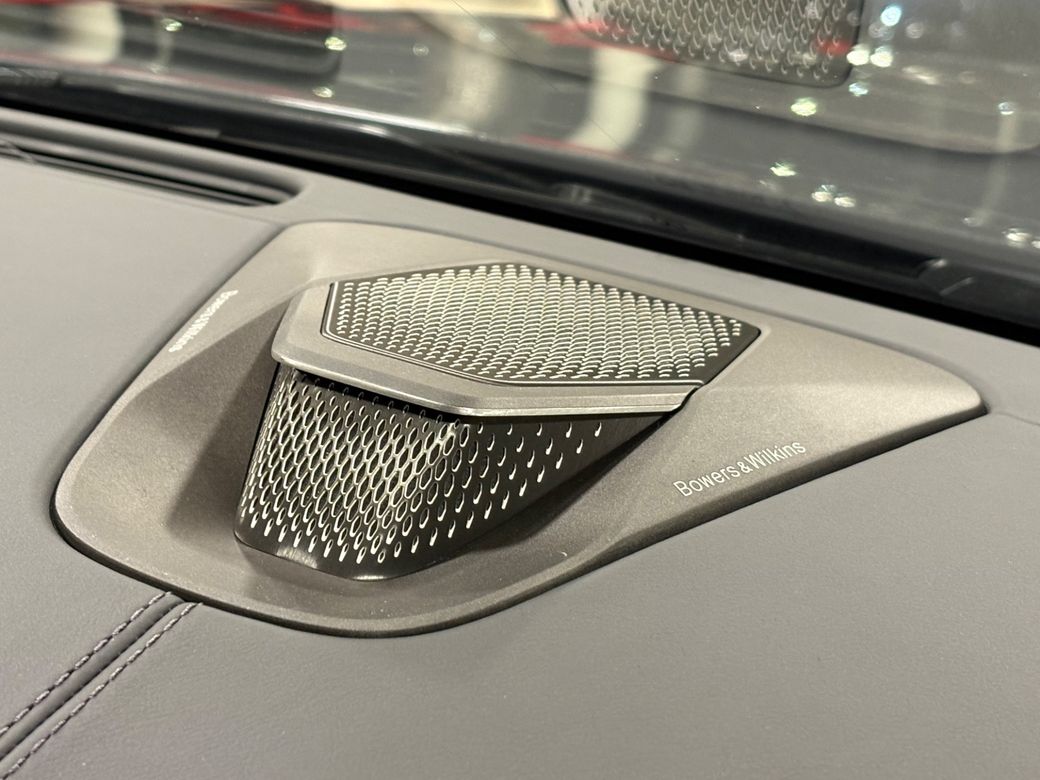 2024 Aston Martin DB12